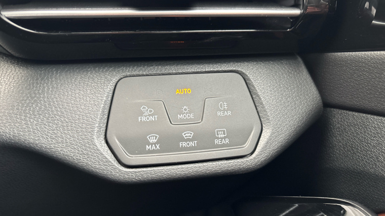 Volkswagen ID.4 150kW Max Pro Performance 77kWh 5dr Auto Electric Estate